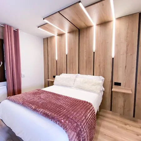 Romantico & Centrico En - 4pax L By Bonesvacances * Encamp